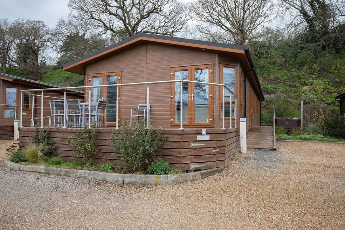 4 bedroom Hales Lodge