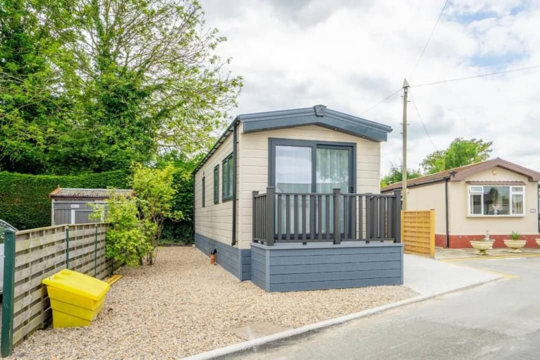 Charming One-Bedroom Park Home