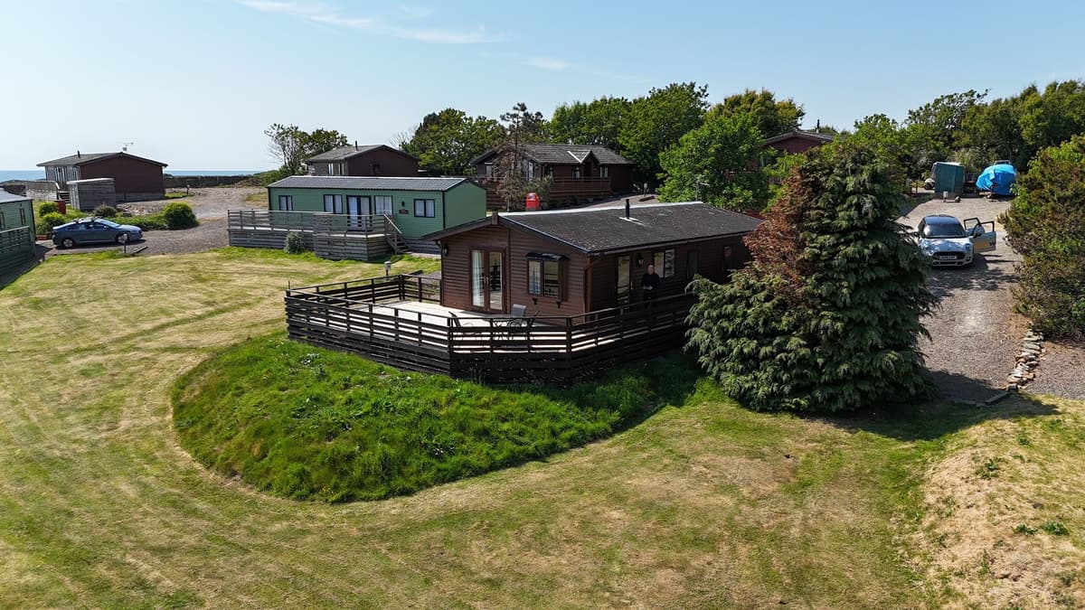 END OF SEASON SALE WOODEN LODGE NEWLY EXTENDED LICENSE 
