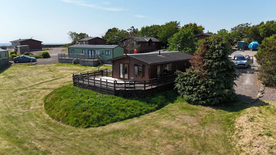 END OF SEASON SALE WOODEN LODGE NEWLY EXTENDED LICENSE 