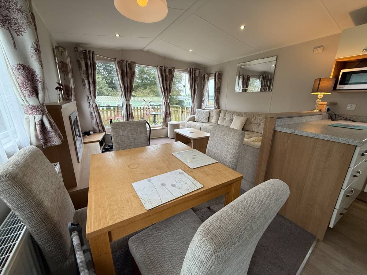 MODERN CARAVAN @ BRIGHOUSE BAY END OF SEASON SALE