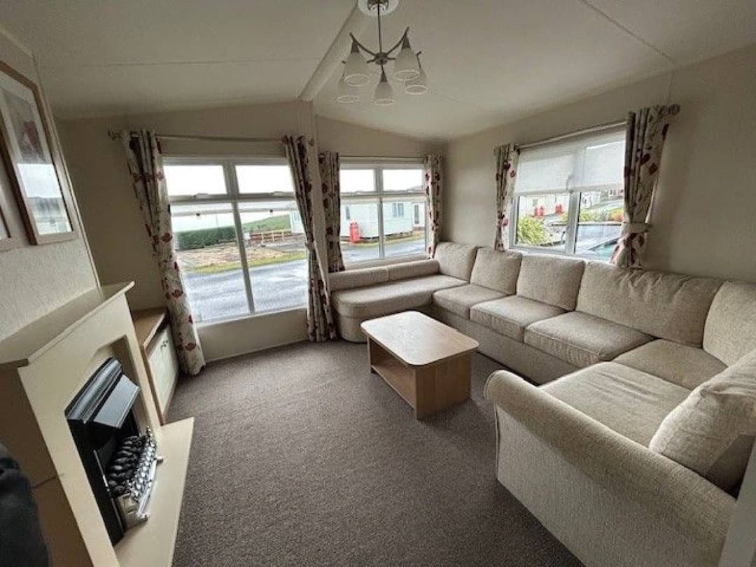 Willerby Lyndhurst 35x12ft SITE FEE EASTER SPECIAL