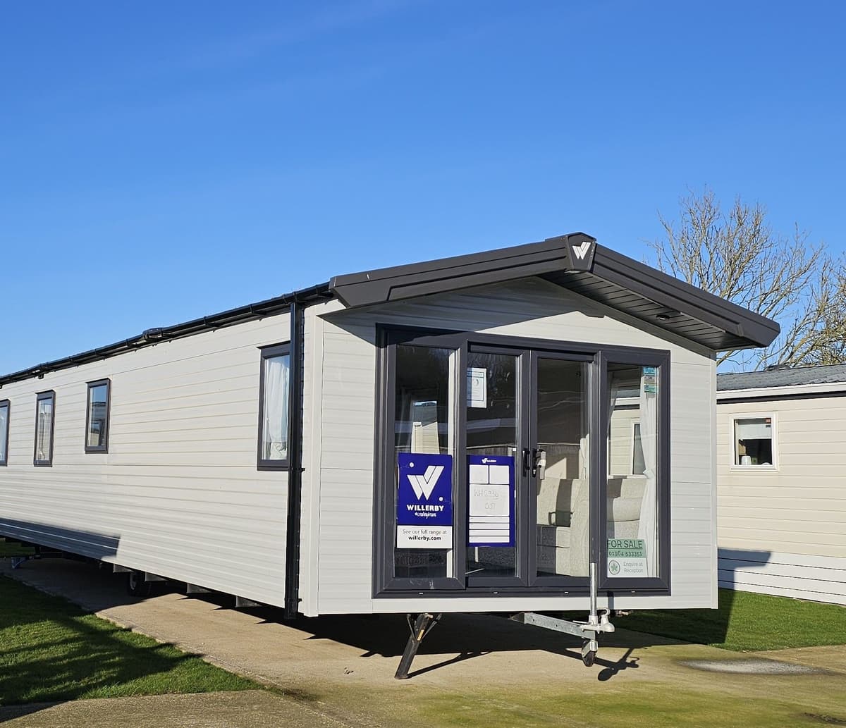 ** THE BEAUTIFUL WILLERBY MANOR - £44,995 **