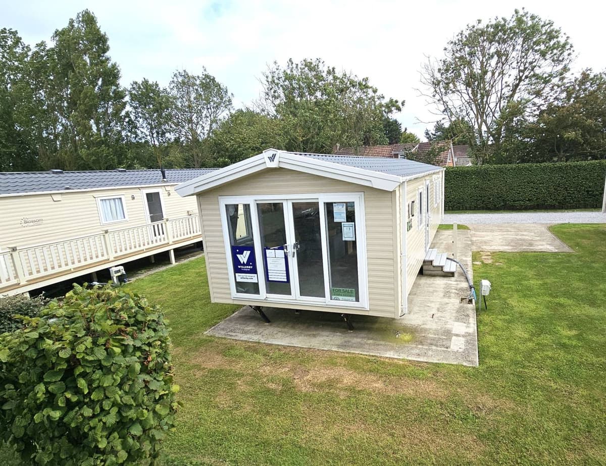 *** THE WILLERBY LINWOOD - £39,995 ***