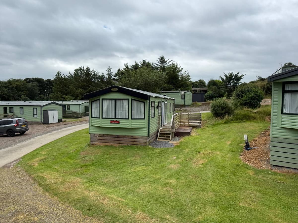 Stunning 3-Bed Carnaby Oakdale: Your Perfect Family Getaway at Brighouse Bay