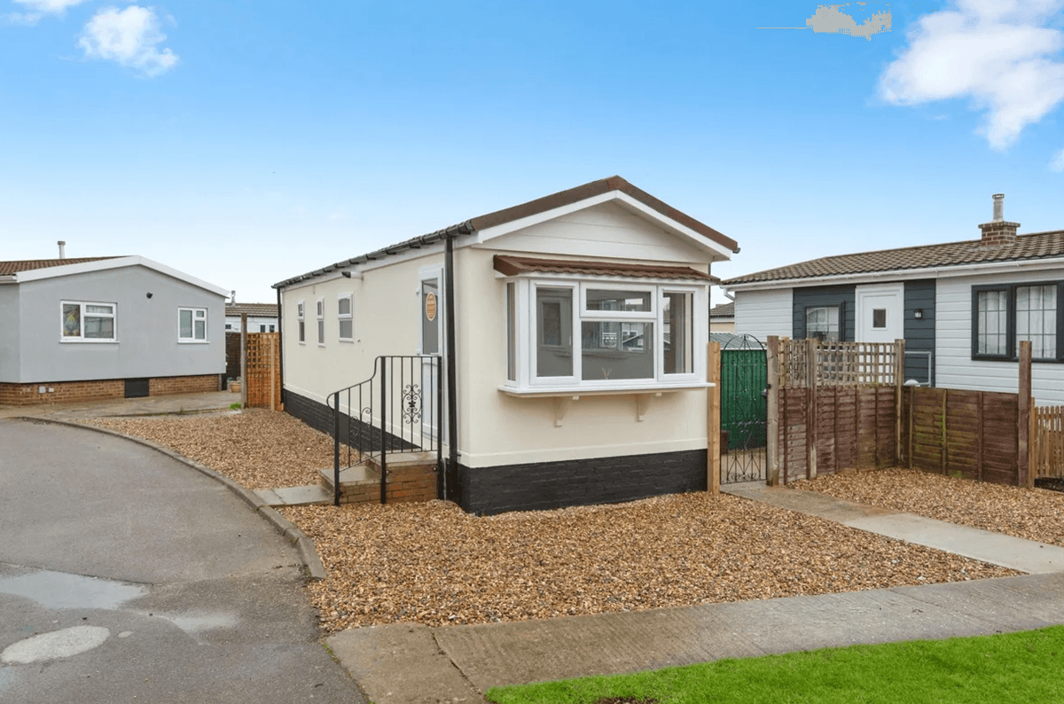 Pre-Loved Refurbished Park Home