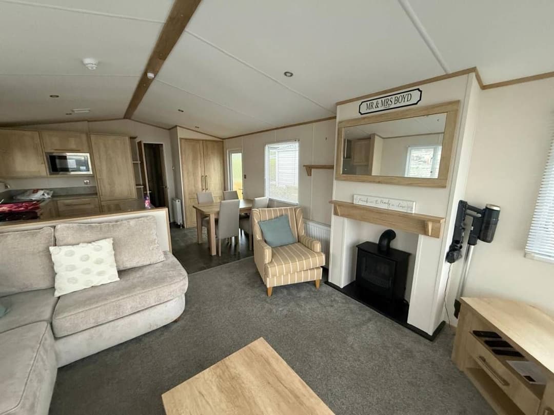 Carnaby Glenmoor Lodge