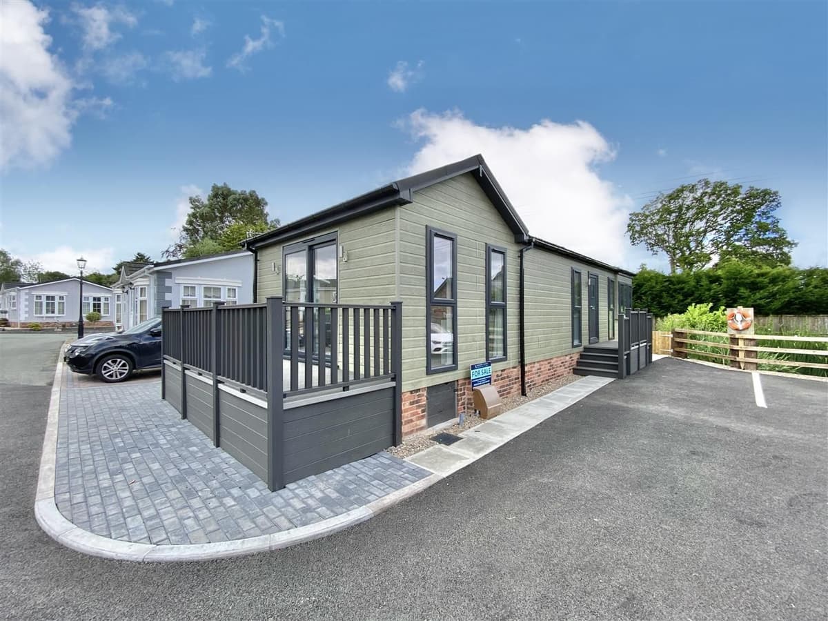 Park Home Available