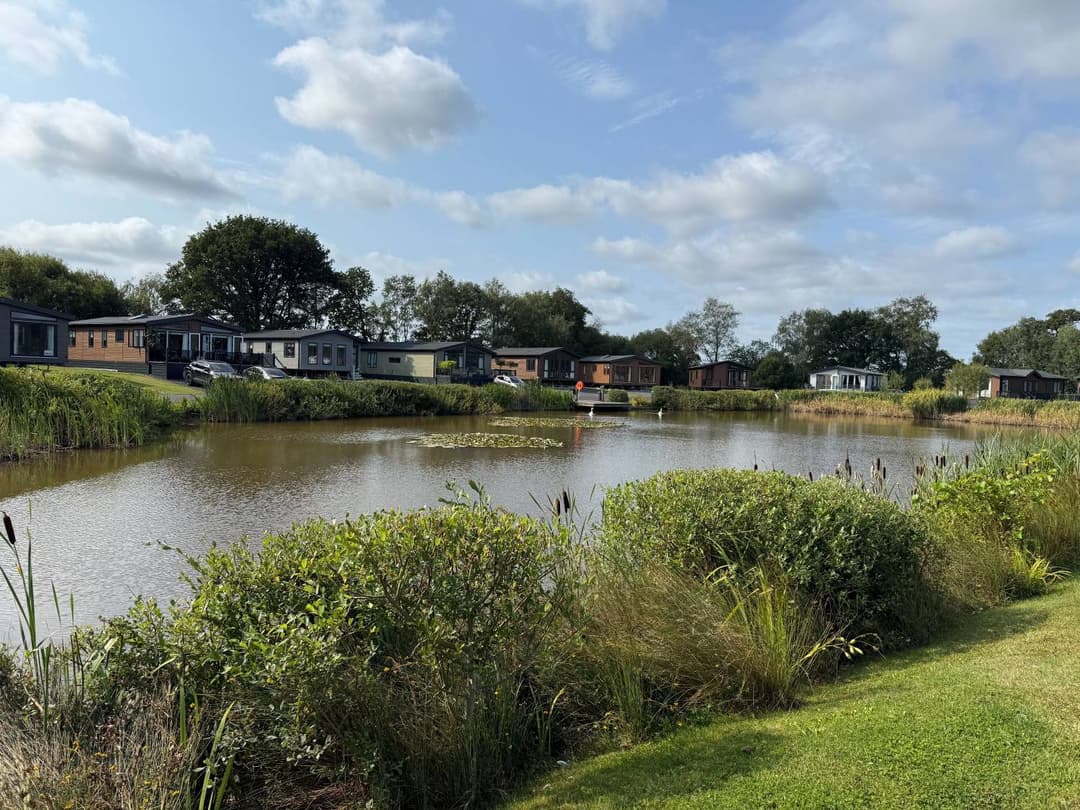 Oakmere Country Park